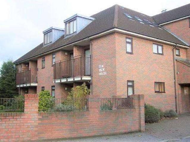 Studio for sale in Hayes, Hayes