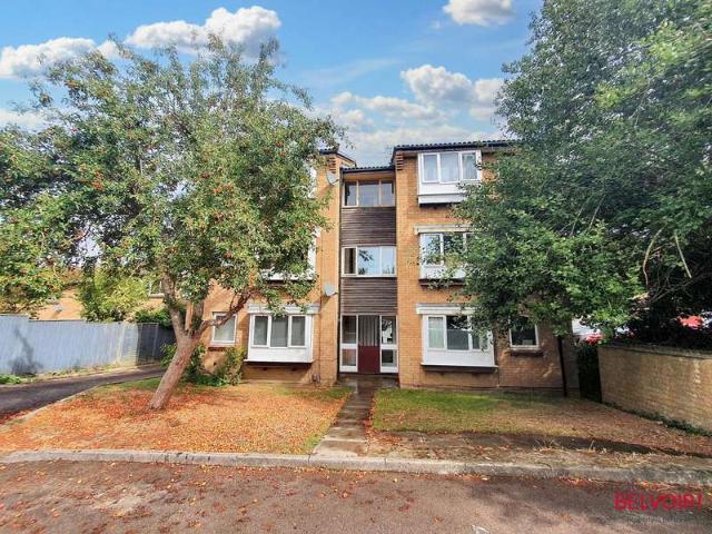 Studio for sale in Ewens Farm, Golden Valley