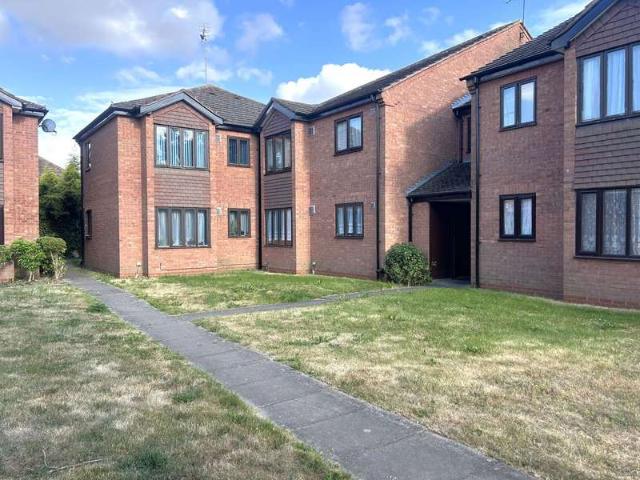 Studio for sale in Hayes, London Borough of Hillingdon