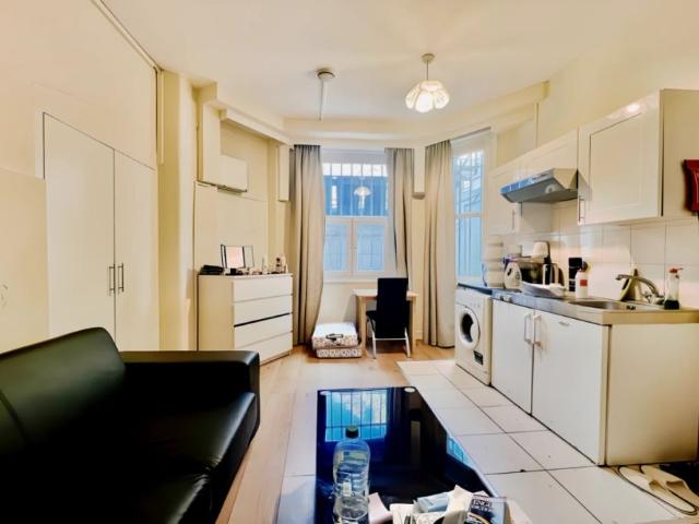 Studio for rent in Royal Borough of Kensington and Chelsea, Greater London
