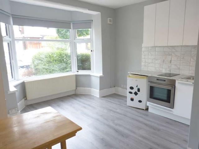 Studio for rent in Golders Green, Temple Fortune