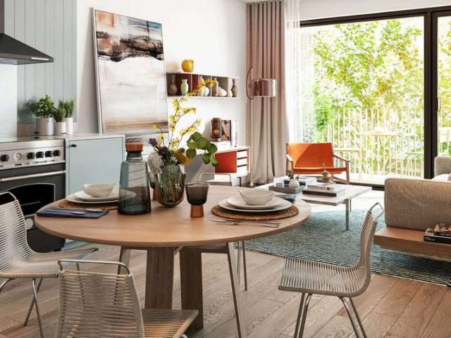 Studio for sale in Brentford, London Borough of Hounslow Studio for sale in Brentford, London Borough of Hounslow