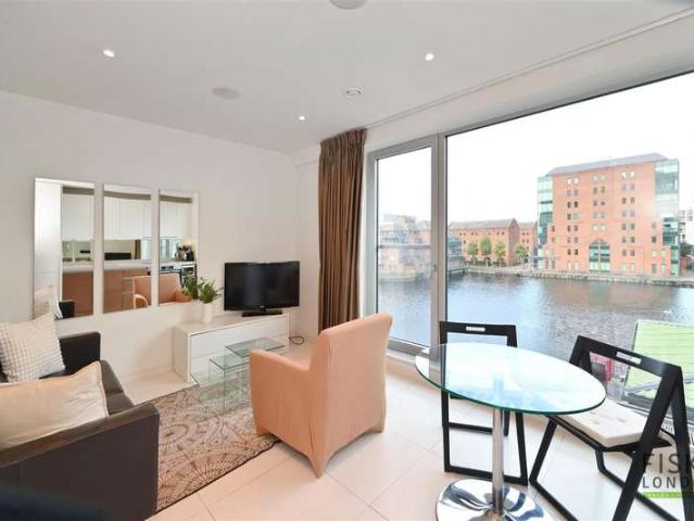 Studio for sale in Isle Of Dogs, Greater London