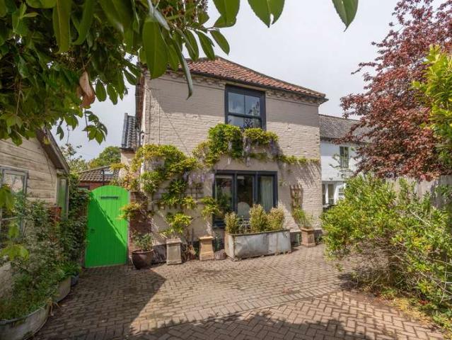 Studio for sale in Comers, Norfolk