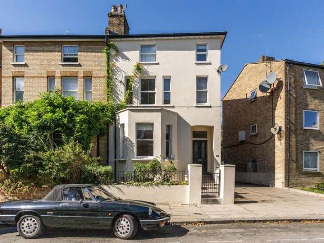 Studio for sale in London Borough of Camden, Greater London