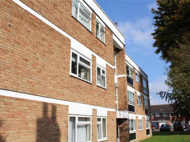 Studio for rent in Wotton, Gloucester