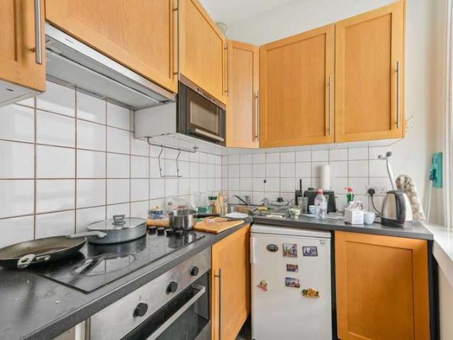 Studio for rent in Shepherd's Bush, Shepherd's Bush