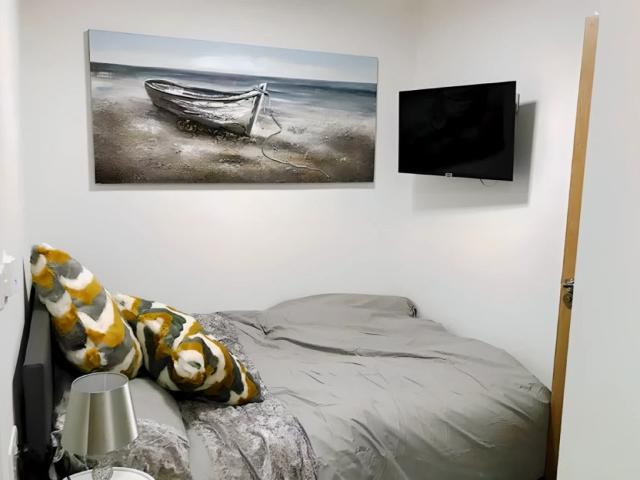 Studio for rent in Elmfield, Leicestershire