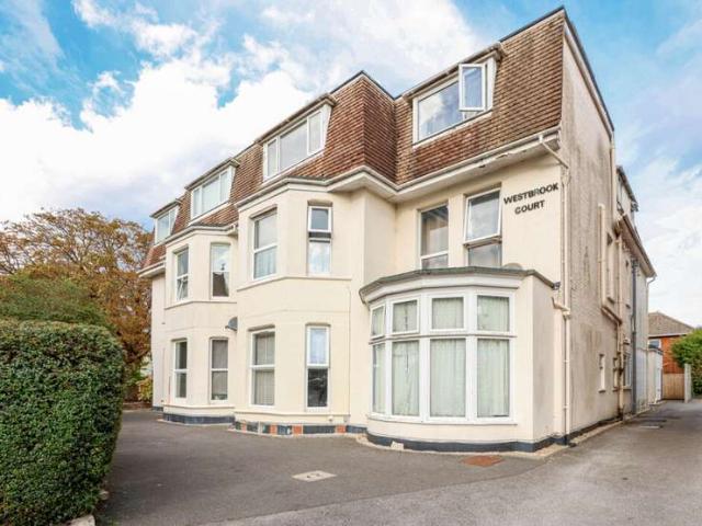 Studio for sale in Boscombe, Bournemouth