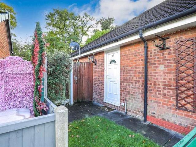 Studio for sale in St Helens