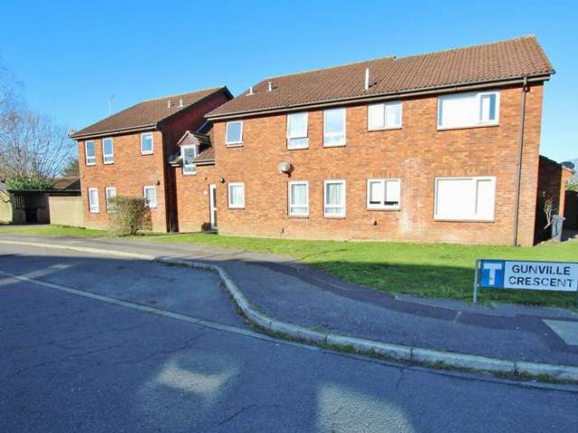 Studio for rent in Throop, Bournemouth