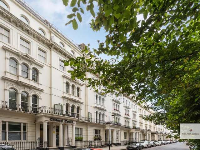 Studio for sale in Bayswater, Greater London