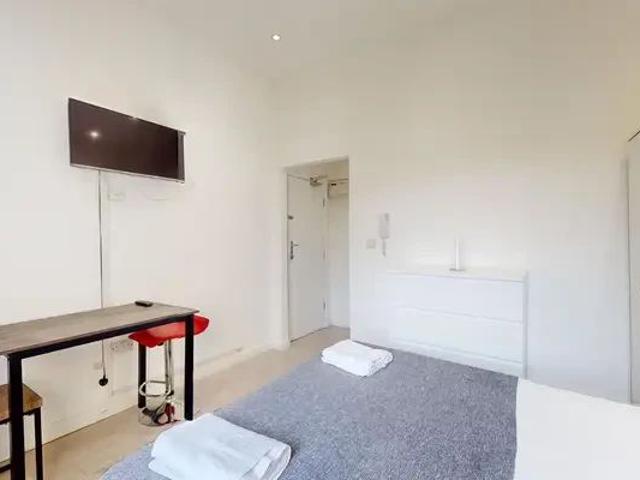 Studio for rent in Royal Borough of Kensington and Chelsea, Greater London