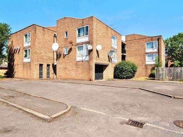 Studio for sale in Lower Halliford, Surrey