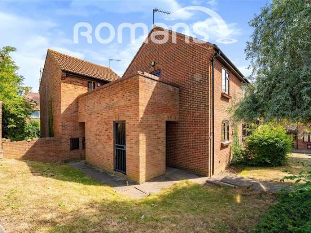 Studio for sale in Greater London