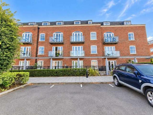 Studio for sale in Priddy's Hard, Gosport