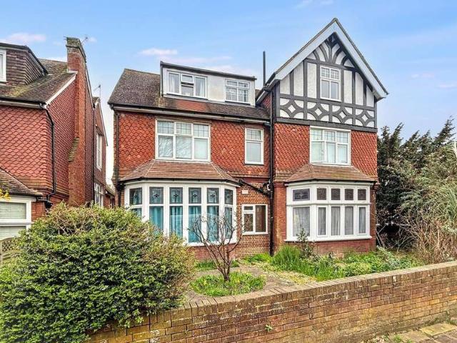 Flat for sale in Upperton, Eastbourne