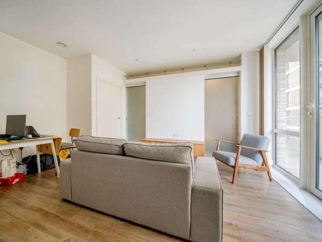 Studio for sale in Woolwich, Callis Yard