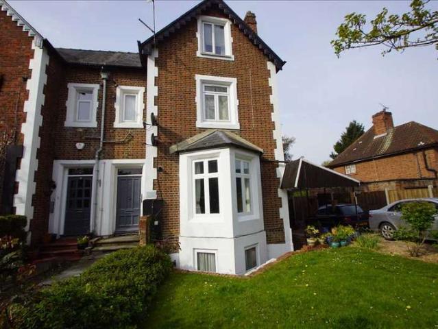 Studio for sale in Slough