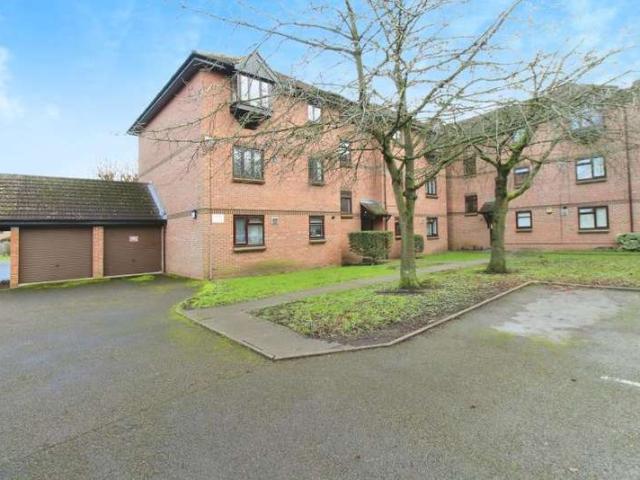 Studio for sale in Colnbrook with Poyle, Slough