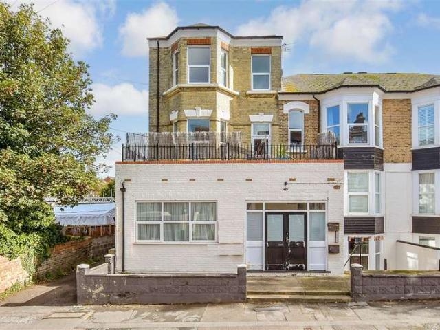 Studio for sale in Cliftonville West, Thanet