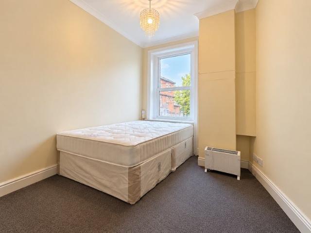 Studio for rent in Willesden Green, Greater London