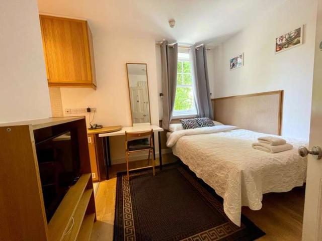 Studio for rent in London Borough of Hammersmith and Fulham, Greater London