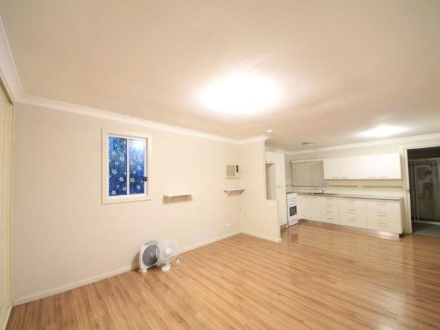Granny Flat for rent in Sydney, New South Wales