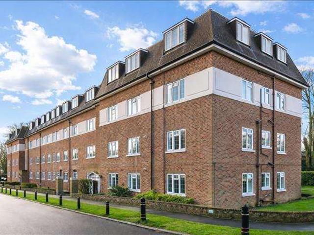 Studio for sale in Greater London