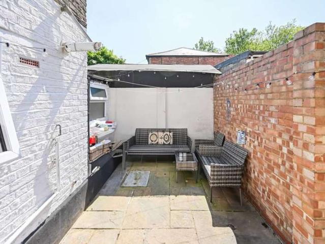 Studio for sale in Tottenham, London Borough of Haringey