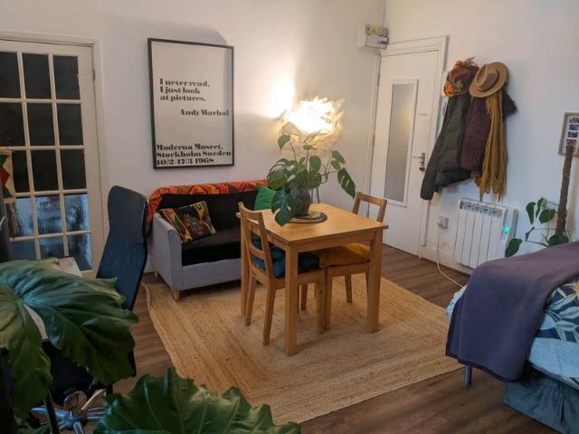 Studio for rent in Stroud Green, Greater London