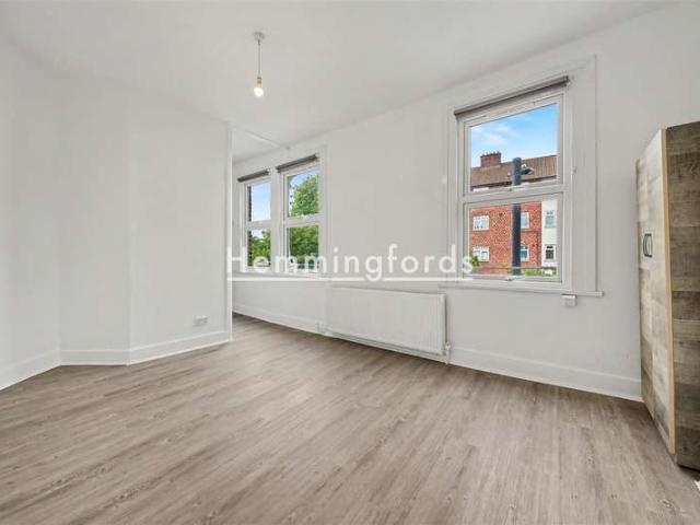 Studio for rent in Clapton, Upper Clapton