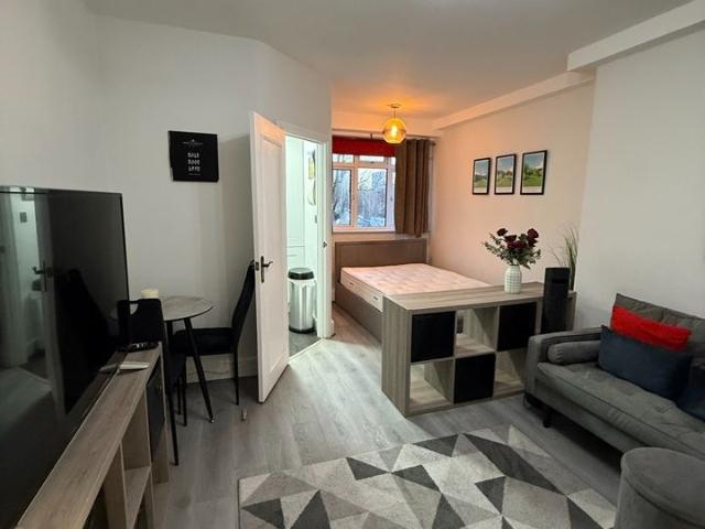 Apartment for rent in St. John's Wood, Greater London