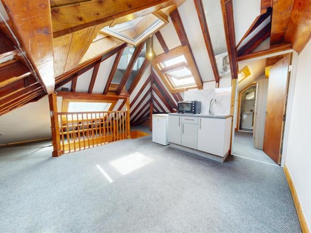 Studio for rent in Brondesbury, Greater London