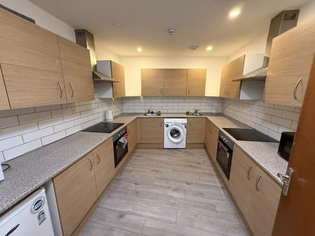 Apartment for rent in London Borough of Ealing, Greater London