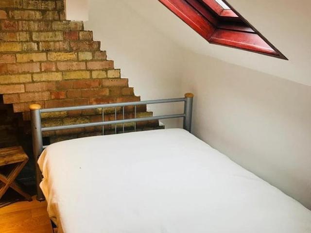 Studio for rent in Romsey, Cambridge