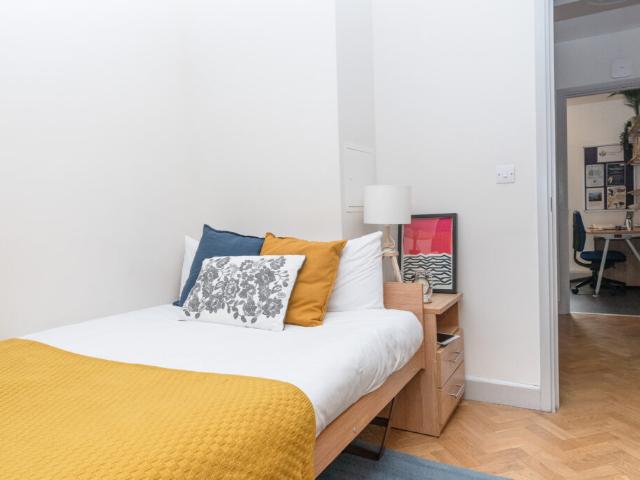 Room for rent in Holborn, Greater London