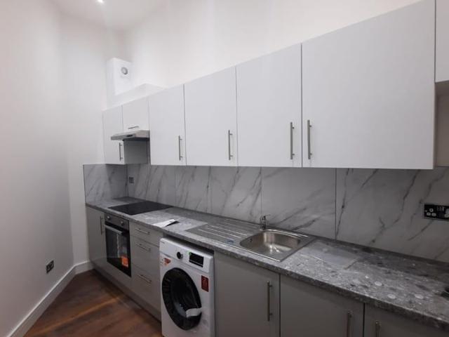 Apartment for rent in North Kensington, Greater London