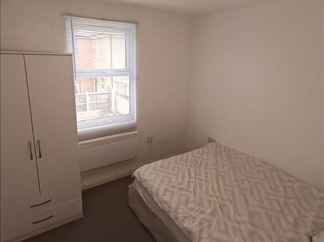 Apartment for rent in London Borough of Croydon, Thornton Heath