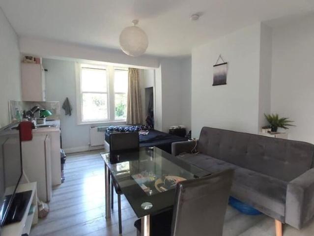 Apartment for rent in Streatham, Greater London