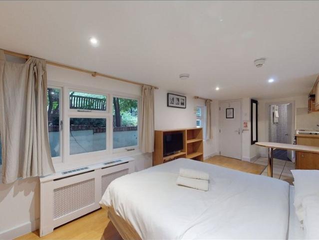 Apartment for rent in Westminster, Victoria