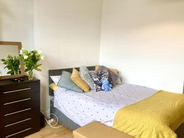 Apartment for rent in London Borough of Lambeth, Greater London