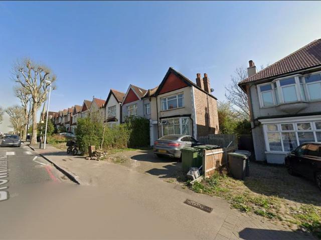 Apartment for rent in London Borough of Lewisham, Ladywell