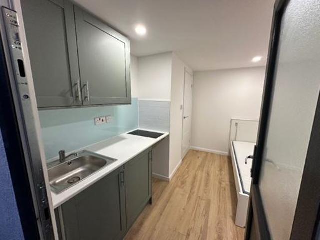Studio for rent in Colindale, Greater London
