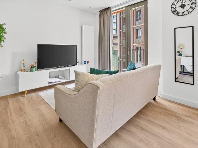 Apartment for rent in Westminster, Victoria