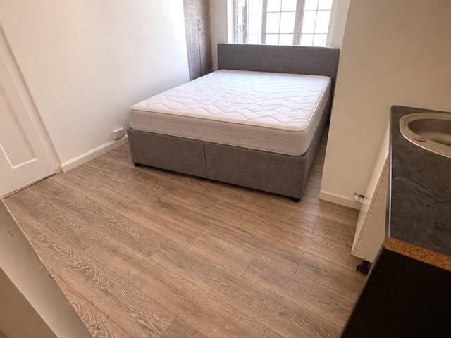 Studio for rent in Camberwell, Greater London