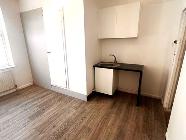 Studio for rent in Camberwell, Greater London
