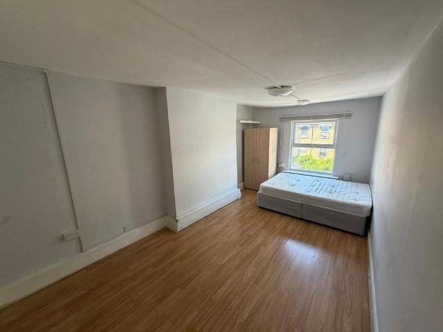 Apartment for rent in Hanley, Stoke-on-Trent