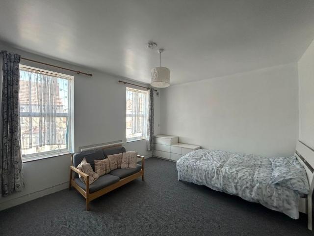 Apartment for rent in London Borough of Hounslow, Greater London