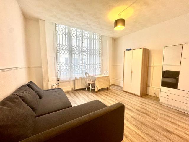 Studio for rent in Notting Hill, Greater London